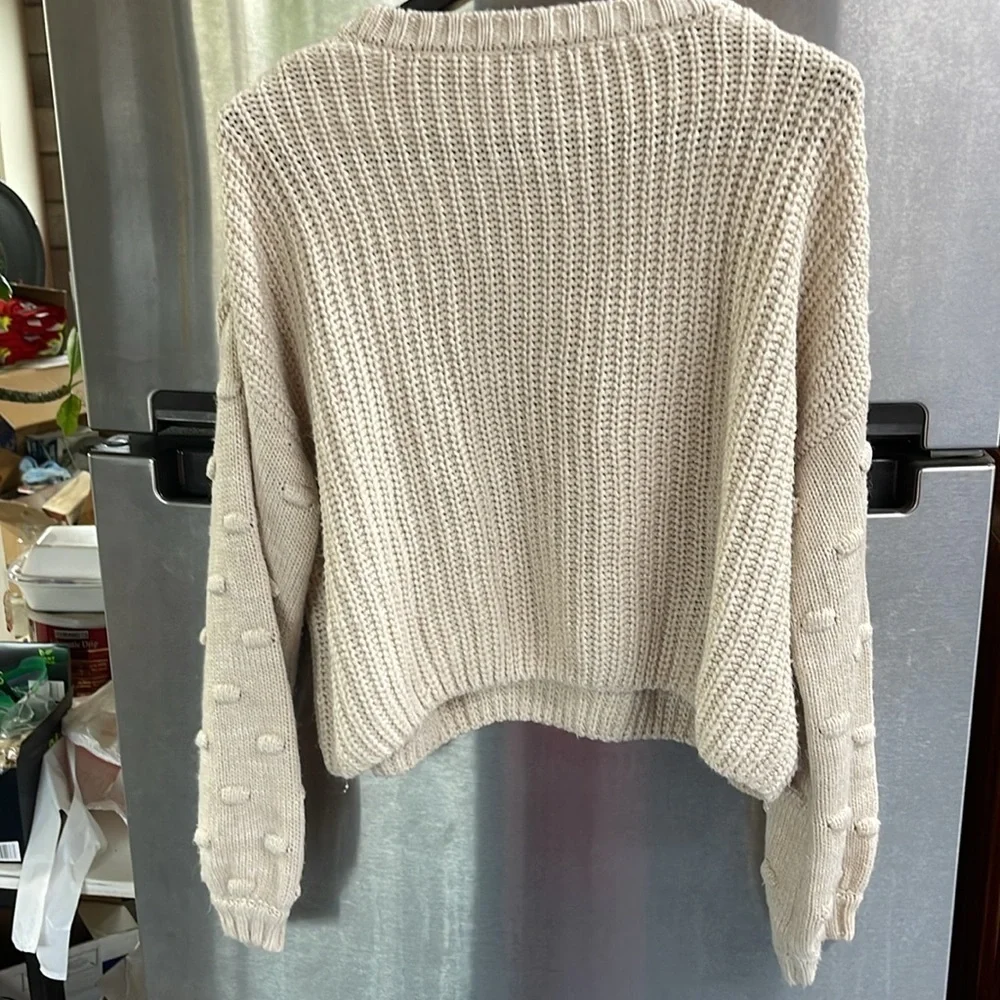 Moon & Madison‎ oatmeal color knit sweater, women’s Size Large decor long sleeve